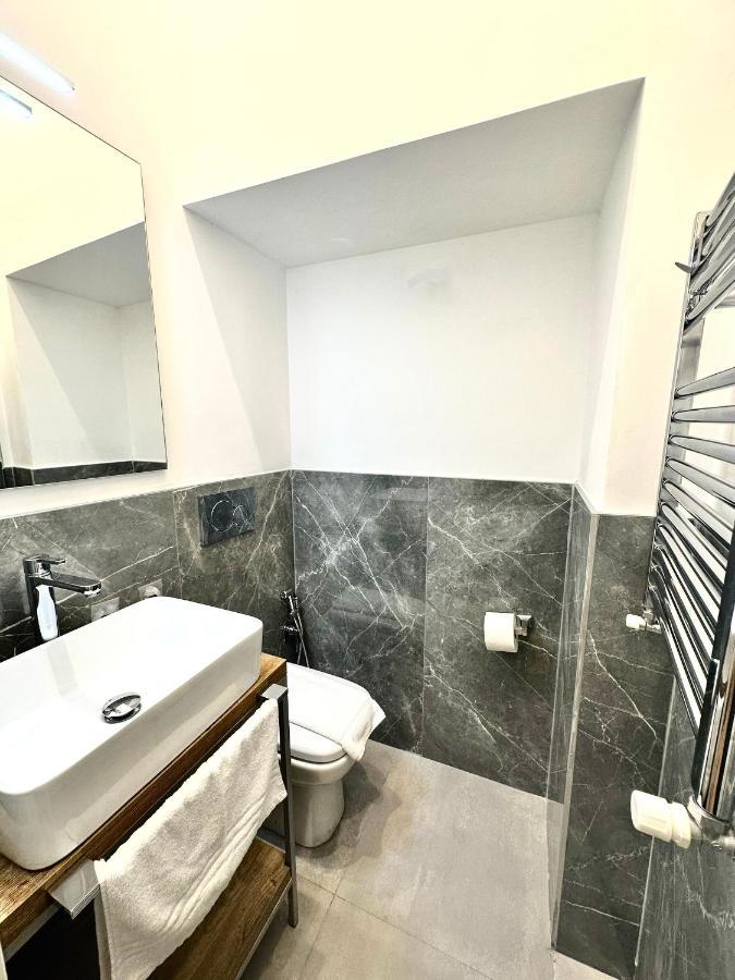 Ad Suites Tritone Rome Exterior photo